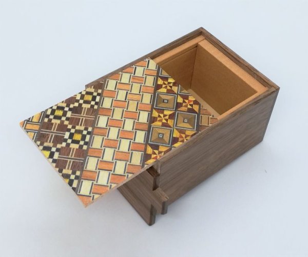 Photo2: 7 steps Yosegi/Walnut wood 3 sun Japanese puzzle box Himitsu-bako (2)