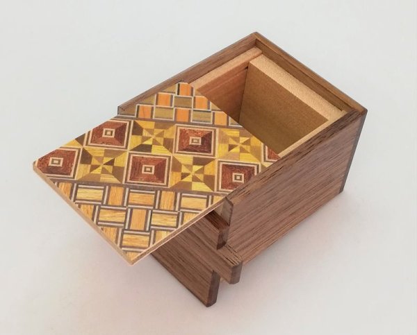 Photo2: 7 steps Yosegi/Walnut wood 2 sun Japanese puzzle box Himitsu-bako (2)