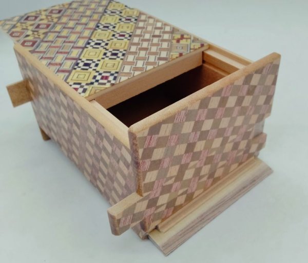 Photo8: 27 steps Yosegi/Ichimatsu 4.2 sun Japanese puzzle box Himitsu-bako (8)