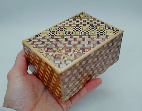 Photo4: 27 steps Yosegi/Ichimatsu 4.2 sun Japanese puzzle box Himitsu-bako (4)