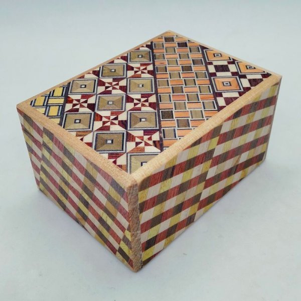Photo1: 12 steps Yosegi/Ichimatsu 3 sun Japanese puzzle box Himitsu-bako (1)
