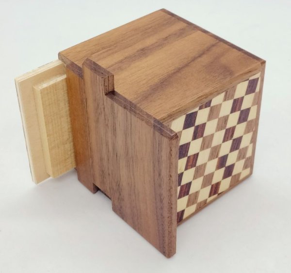 Photo4: 7 steps Ichimatsu/Walnut wood Cube 2 sun Japanese puzzle box Himitsu-bako (4)