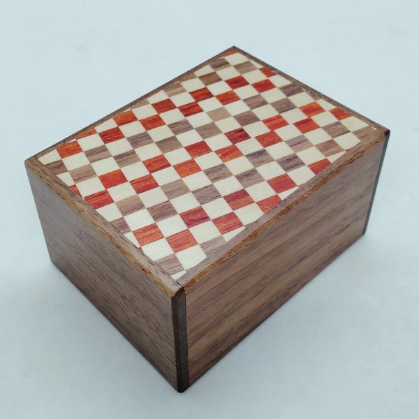 Photo1: 18 steps Ichimatsu/Walnut wood 3 sun Japanese puzzle box Himitsu-bako (1)