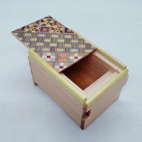 Photo4: 5 steps Yosegi/Natural wood 2.5 sun Japanese puzzle box Himitsu-bako (4)