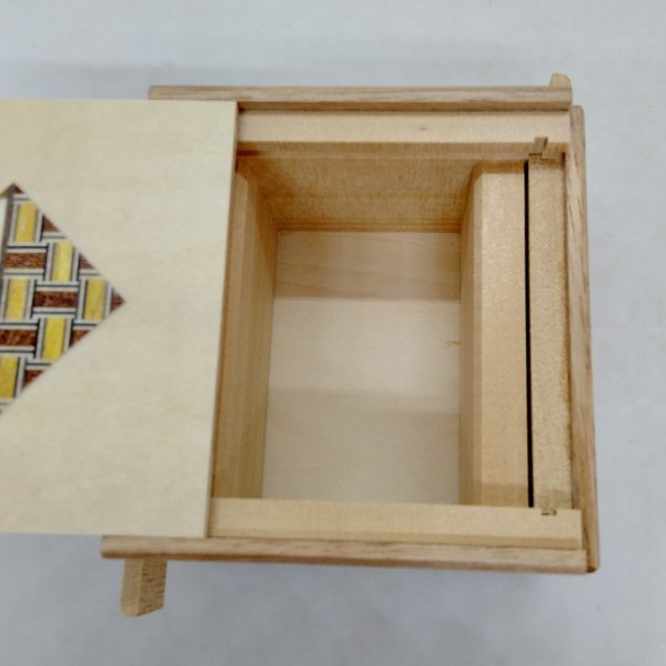 Photo3: Square 12 steps One-point yosegi brown wooden edges Japanese puzzle box Himitsu-bako (3)