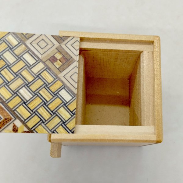 Photo3: 7 steps Cube Yosegi/Naturalwood 2 sun Japanese puzzle box Himitsu-bako (3)