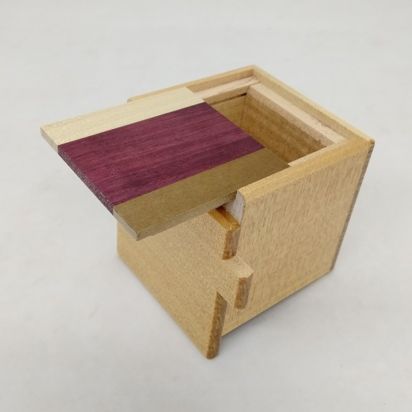 Photo2: 7 steps Cube Natural wood 2 sun Japanese puzzle box Himitsu-bako (2)