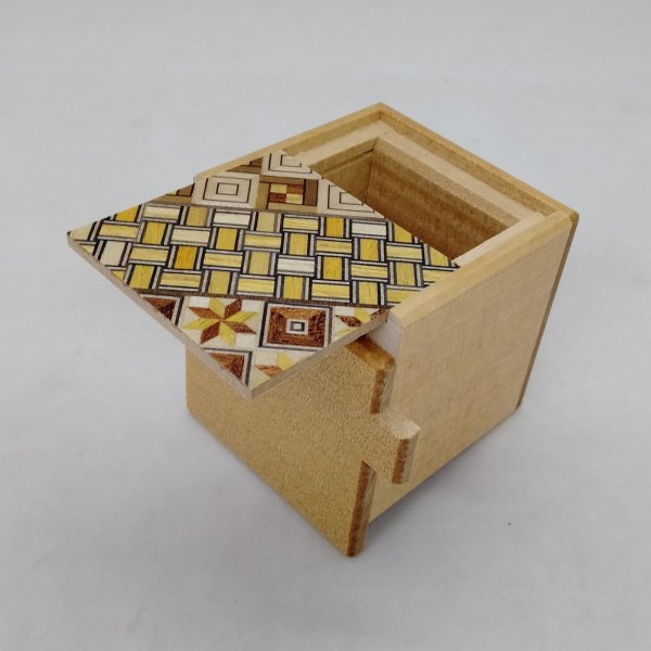 Photo2: 7 steps Cube Yosegi/Naturalwood 2 sun Japanese puzzle box Himitsu-bako (2)