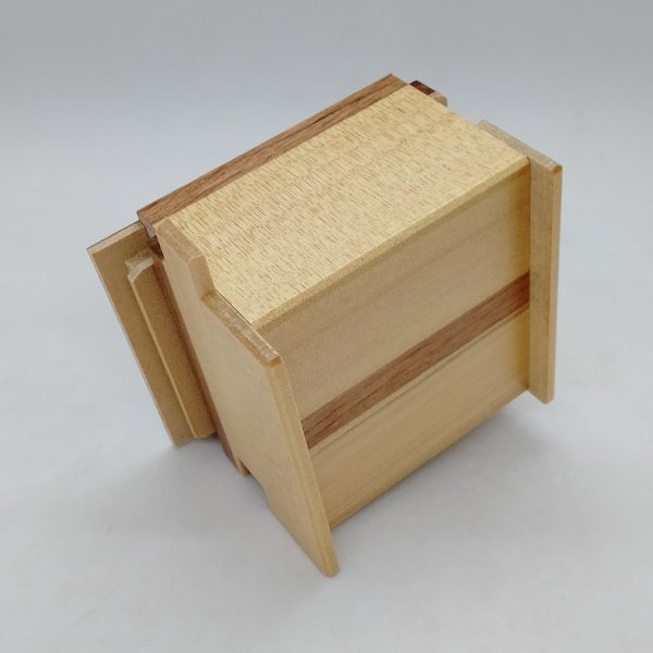 Photo4: Square 12 steps Rosewood/Agathis wood Japanese puzzle box Himitsu-bako (4)