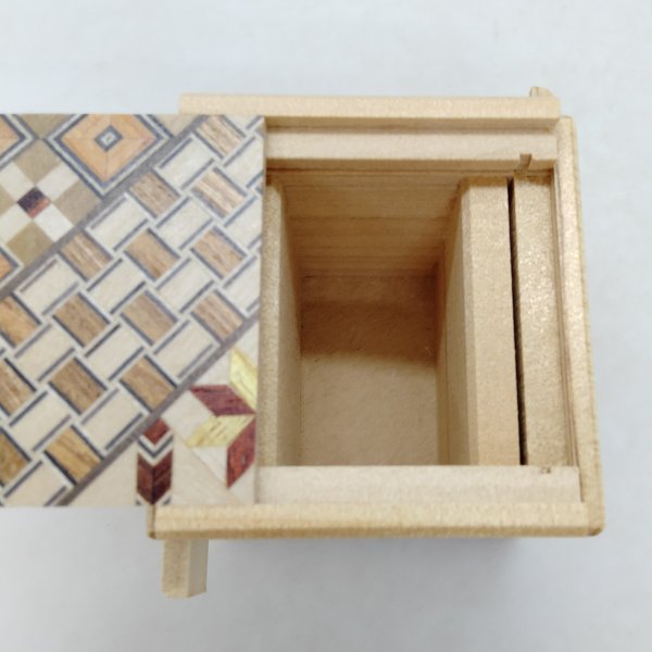Photo3: 12 steps Cube Yosegi/Naturalwood 2 sun Japanese puzzle box Himitsu-bako (3)