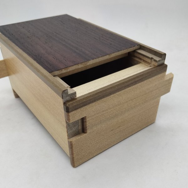 Photo6: 14 steps Rosewood/Agathis wood 4 sun Japanese puzzle box Himitsu-bako (6)
