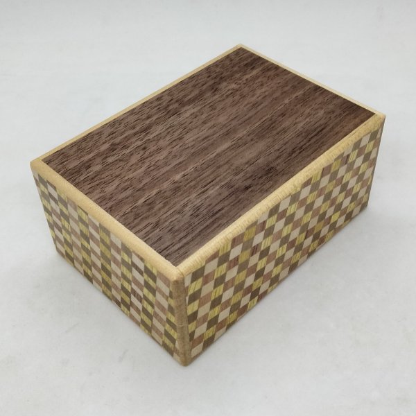 Photo1: 18 steps Walnut wood/Ichimatsu 4 sun Japanese puzzle box Himitsu-bako (1)