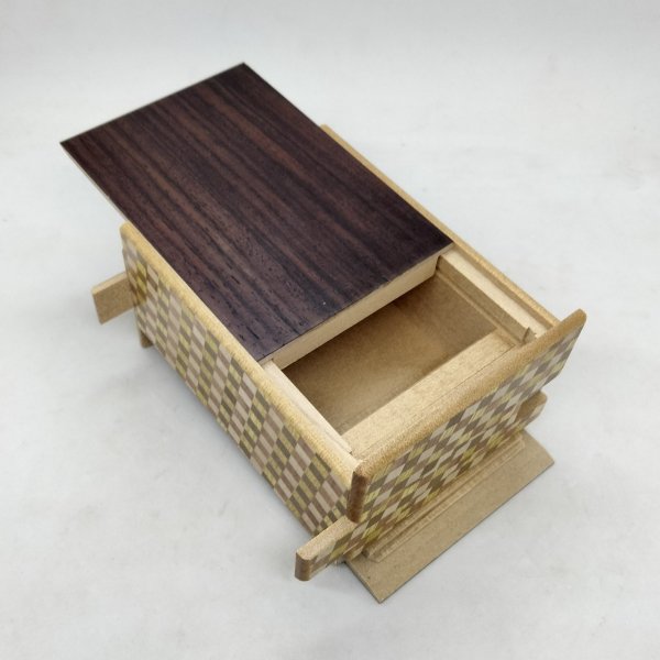 Photo2: 27 steps Rosewood/Ichimatsu 4 sun Japanese puzzle box Himitsu-bako (2)