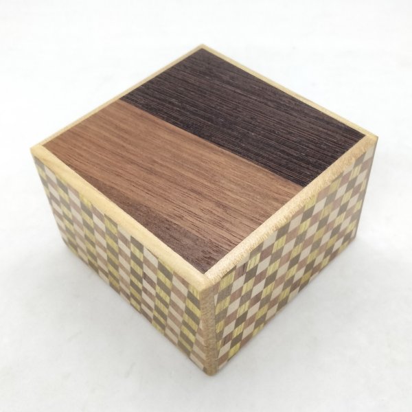 Photo1: Square 18 steps Random-grain/ichimatsu Japanese puzzle box Himitsu-bako 01 (1)