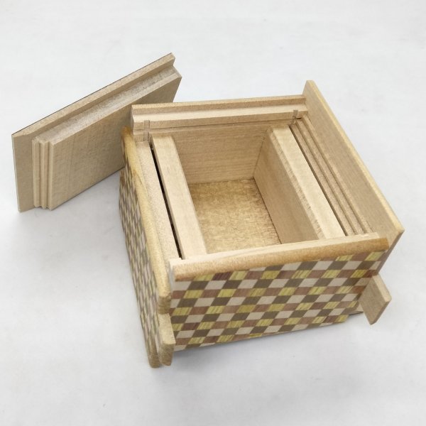 Photo6: Square 18 steps Random-grain/ichimatsu Japanese puzzle box Himitsu-bako 01 (6)