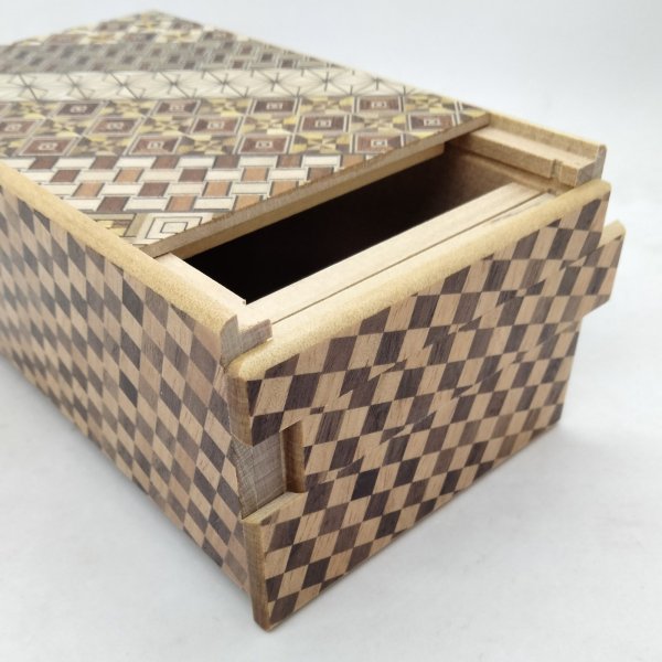 Photo7: 14 steps Yosegi (top panel)/Ichimatsu 5 sun Japanese puzzle box Himitsu-bako (7)