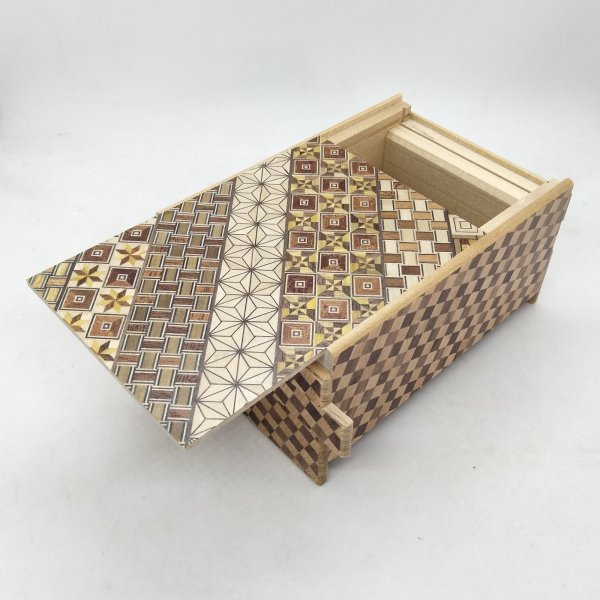 Photo2: 14 steps Yosegi (top panel)/Ichimatsu 5 sun Japanese puzzle box Himitsu-bako (2)