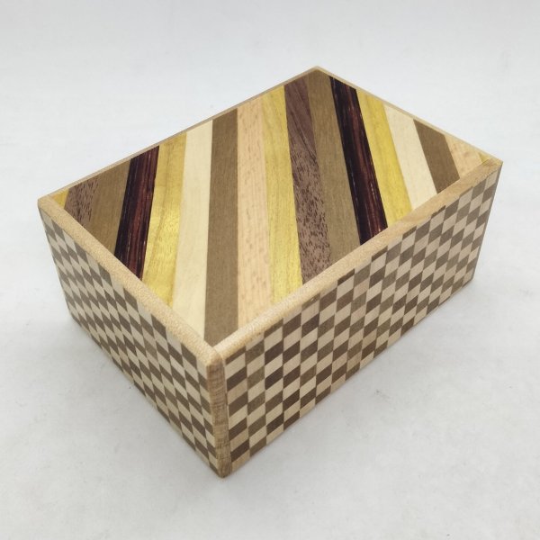Photo1: 14 steps Striped pattern/Ichimatsu 4 sun Japanese puzzle box Himitsu-bako (1)