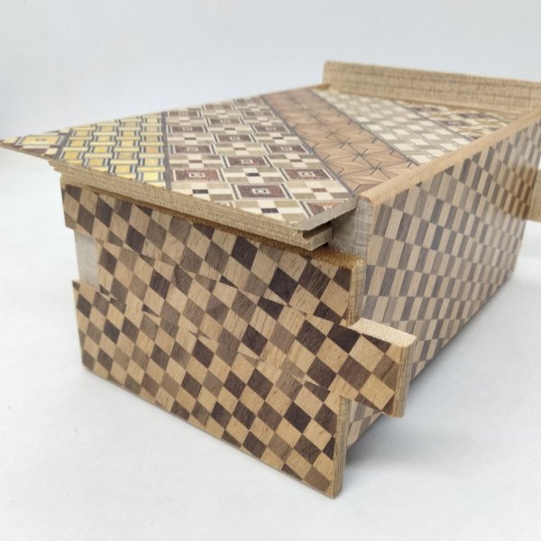Photo6: 27 steps Yosegi(top panel)/Ichimatsu 5 sun Japanese puzzle box Himitsu-bako  (6)
