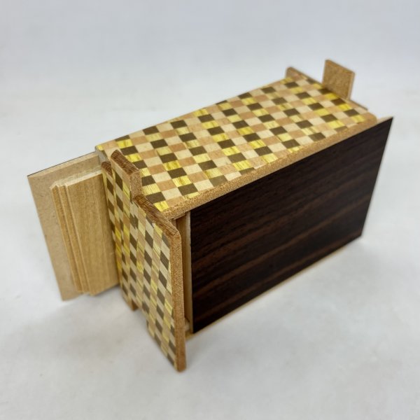 Photo4: 21 steps Rosewood/Ichimatsu 4 sun Japanese puzzle box Himitsu-bako  (4)