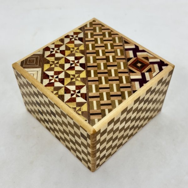 Photo1: The knock box 5 steps Yosegi/Ichimatsu Square Japanese puzzle box Himitsu-bako (1)