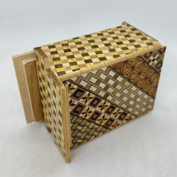 Photo5: 11 steps Yosegi/Ichimatsu 11cm/4inch Japanese puzzle box Himitsu-bako (5)