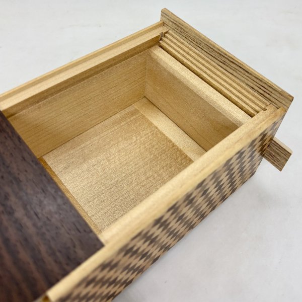 Photo3: 36 steps Rosewood.Ichimatsu 5.3 sun Japanese puzzle box Himitsu-bako (3)