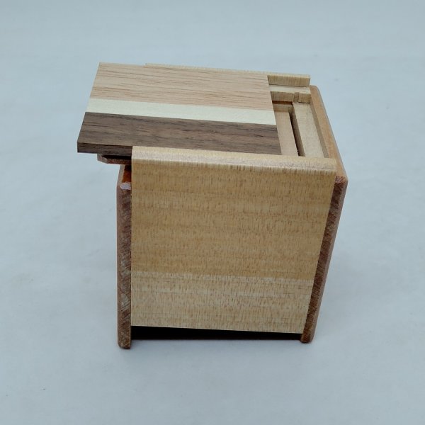 Photo5: 4 steps Natural wood Cube 2 sun Japanese puzzle box Himitsu-bako (5)