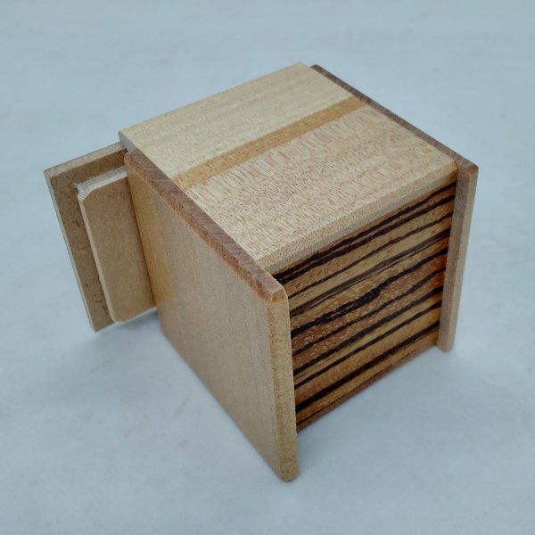Photo3: 4 steps Zebra-wood.Agathis-wood Cube 2 sun Japanese puzzle box Himitsu-bako (3)