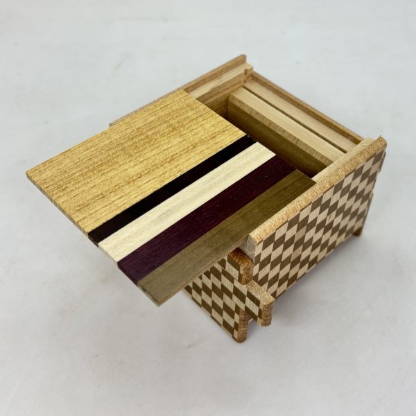 Photo5: Square 14 steps Natural wood/Ichimatsu Japanese puzzle box Himitsu-bako 20269-02 (5)