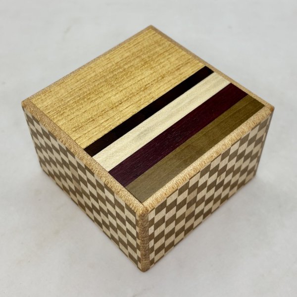 Photo1: Square 14 steps Natural wood/Ichimatsu Japanese puzzle box Himitsu-bako 20269-02 (1)