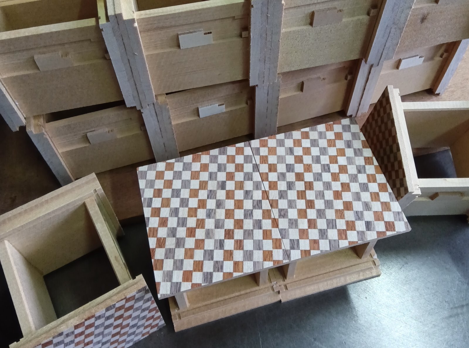 Frame panels of the 3-sun cube