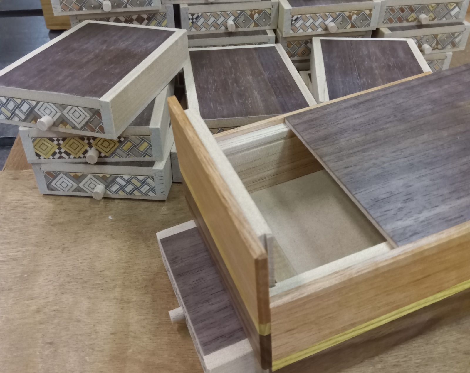 The final process for the 5-sun drawer boxes
