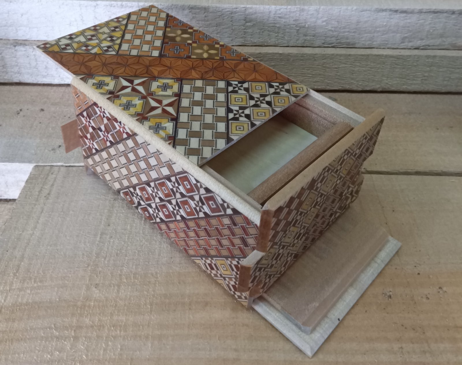 Nostalgic double puzzle box