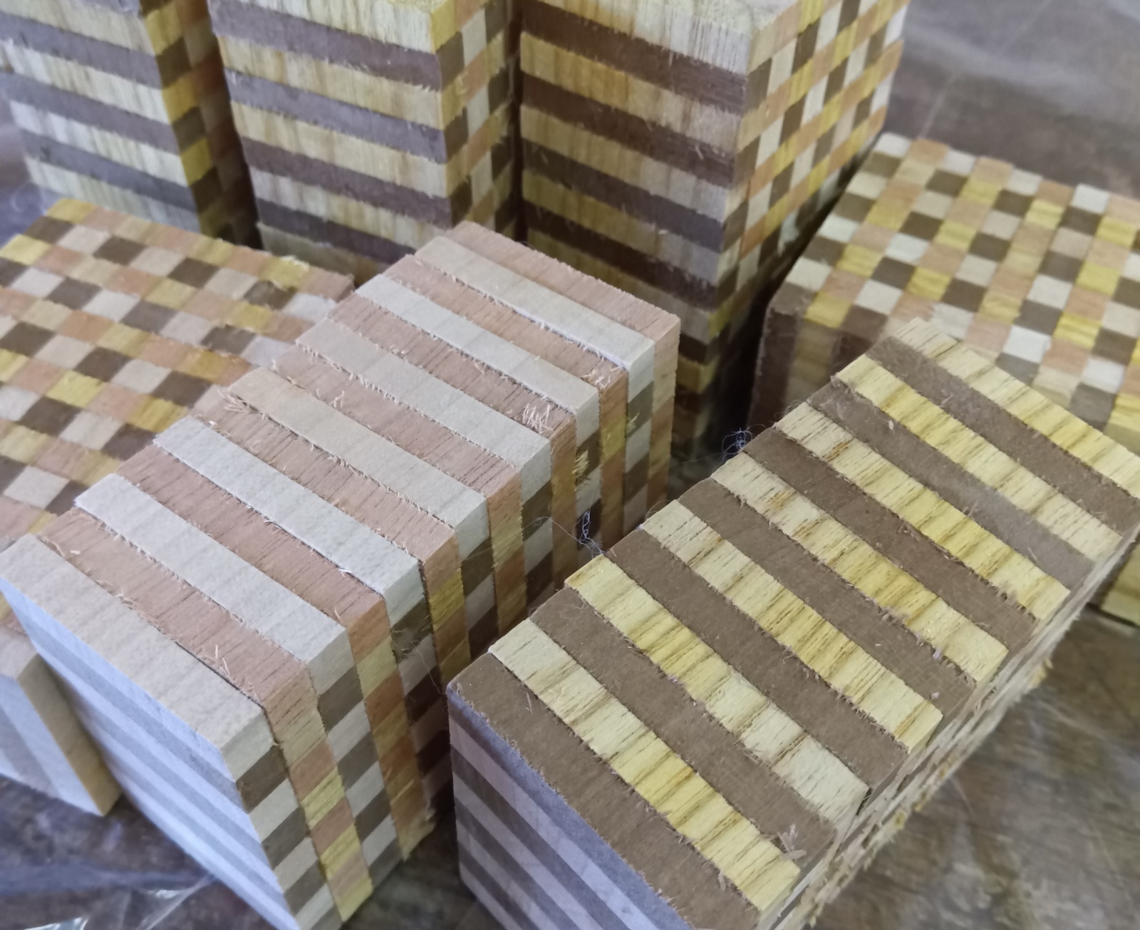 Combining different types of wood