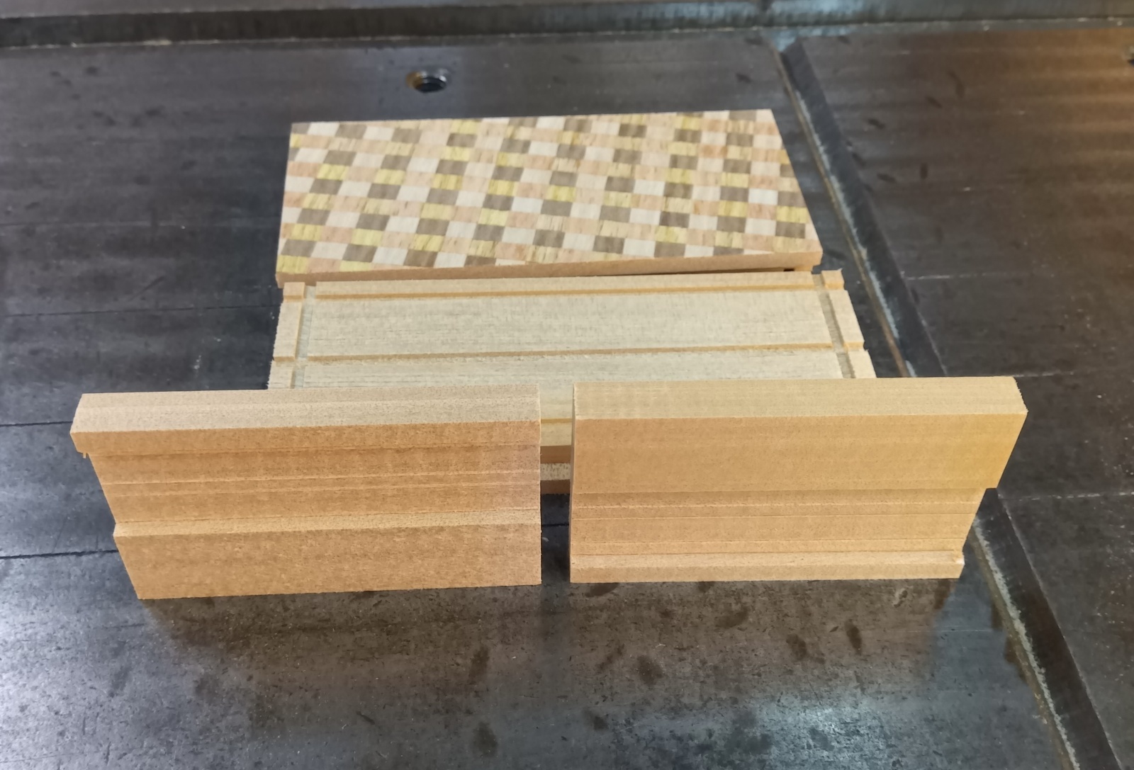 Box with Nowhere to Hide